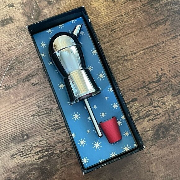 Vintage Mr Bartender Jigger Bottle Pour MCM Barware Chrome Bar Accessory in Box - Picture 9 of 10